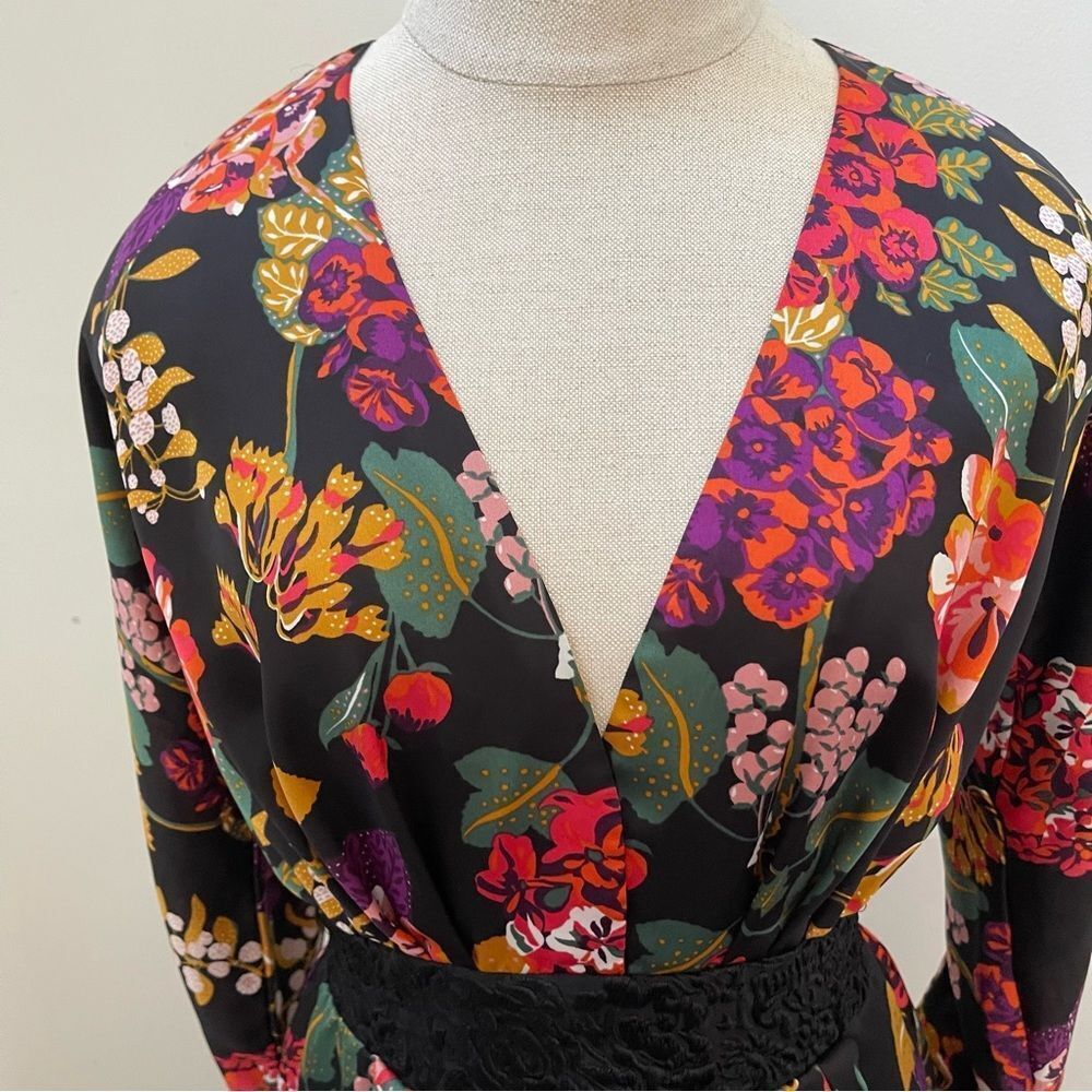 H&M Conscious Floral Satin Dress Size 8 Black Multi Whimsigoth Cocktail kimono - Picture 3 of 16